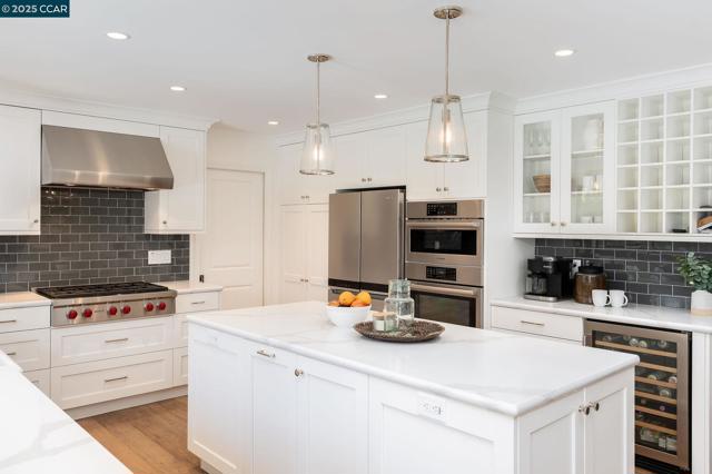 5400 Johnston Rd, Danville CA: https://media.crmls.org/mediaz/588100b1-060e-4810-b767-955a2bf29cc1.jpg