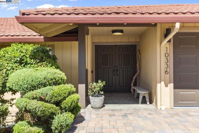 Image 10 of 58 For 10336 Greenview Dr