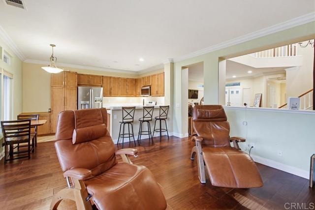 Detail Gallery Image 15 of 70 For 2345 Amber Oak Ln, Escondido,  CA 92027 - 4 Beds | 3 Baths