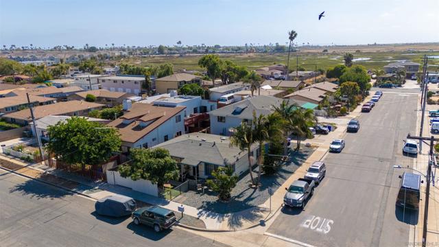 408 14 Delaware St, Imperial Beach CA: https://media.crmls.org/mediaz/5884efed-57ad-4042-b3a6-f6945fe9a949.jpg