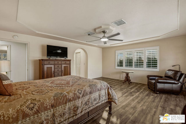 600 W Via Escuela, Palm Springs, CA 92262