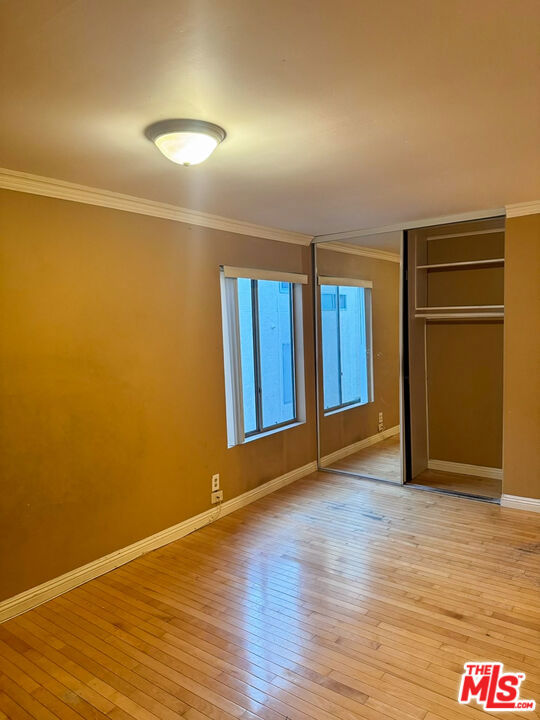 15050 Victory Boulevard, 103 photo 8