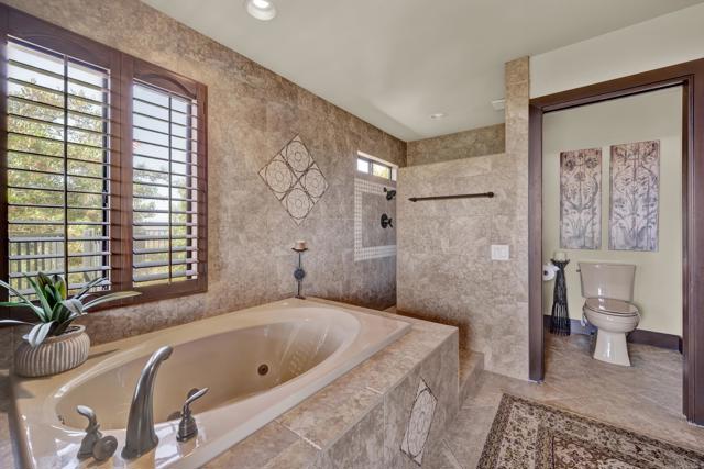 1310 Miracielo Court, San Marcos CA: https://media.crmls.org/mediaz/5887e8d7-6dfc-44ea-b19a-687fc8c53070.jpg