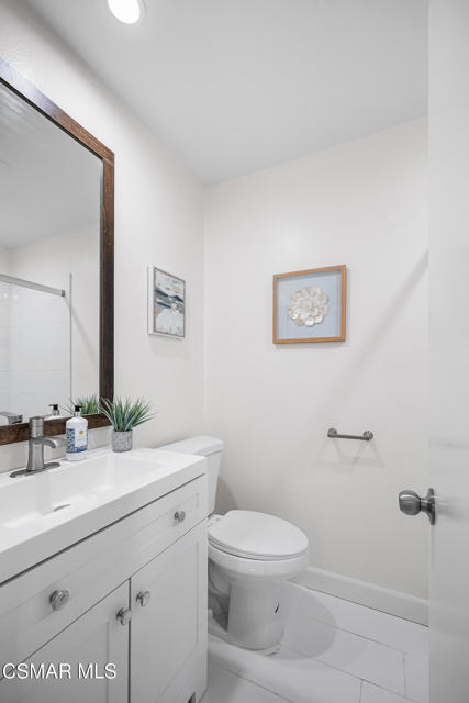 577 Spring Road, Moorpark CA: https://media.crmls.org/mediaz/5888b6b7-b31f-4820-9f4c-83ebbceaf134.jpg