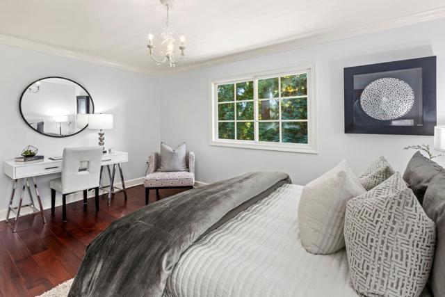 158 Seminary Drive, Menlo Park CA: https://media.crmls.org/mediaz/58890b35-eb90-4e67-8d56-86ca5b34ce65.jpg