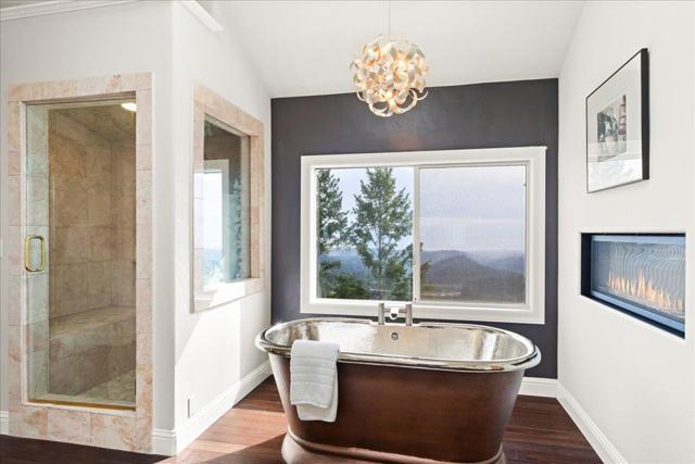 25220 Quail Ridge Road, Los Gatos CA: https://media.crmls.org/mediaz/58893855-e6d5-4f40-8ad5-69045d57297e.jpg