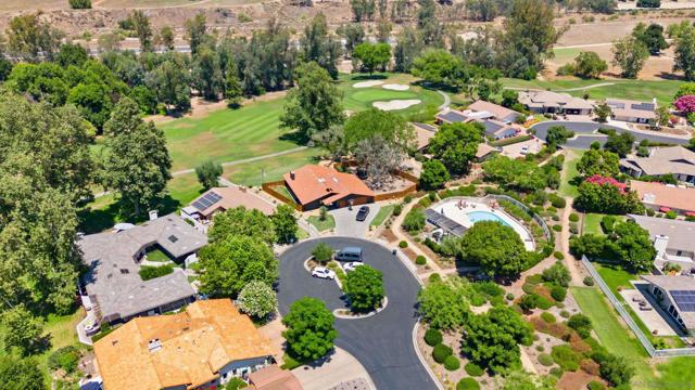 32676 Taspa Ct, Pauma Valley CA: https://media.crmls.org/mediaz/588a044e-398e-4fda-9dc0-6df9622bbd70.jpg