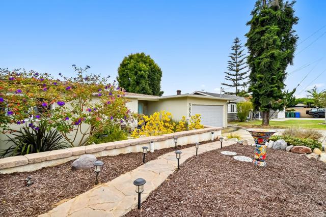 3435 Ann Drive, Carlsbad CA: https://media.crmls.org/mediaz/588ada5b-6f71-477f-b519-fa866f219345.jpg