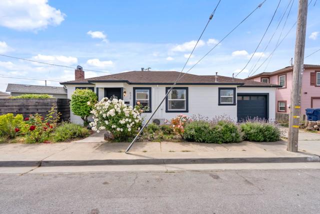 630 California Street, Watsonville CA: https://media.crmls.org/mediaz/588afd53-8045-44d2-8745-8054b8a0b4ad.jpg