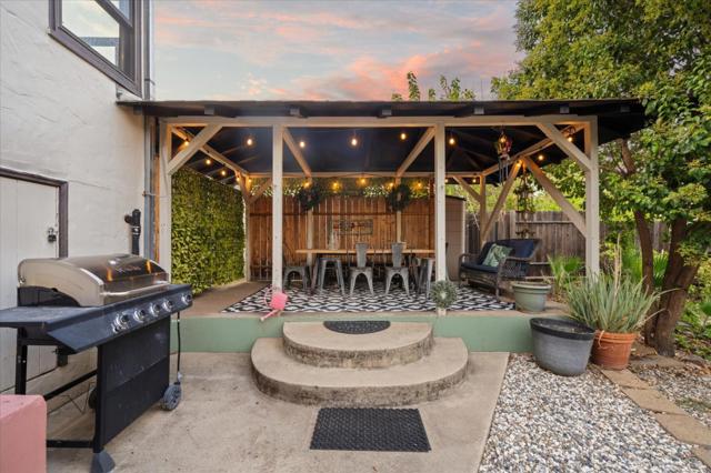 1901 Chestnut Street, Redding CA: https://media.crmls.org/mediaz/588c33b4-38ce-44a3-854f-e63d2a2f2b96.jpg