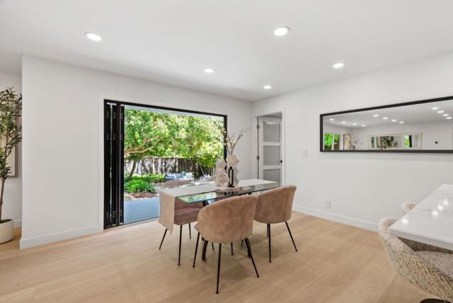 2344 Deodara Drive, Los Altos CA: https://media.crmls.org/mediaz/588d298e-af90-4828-b267-9c3e9ccbde62.jpg