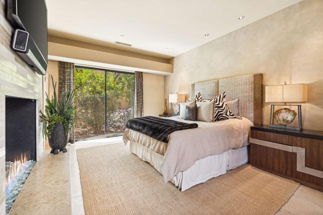 50741 Desert Arroyo Trail, Indian Wells CA: https://media.crmls.org/mediaz/588d9662-769d-4527-ad4d-e46759d93aac.jpg
