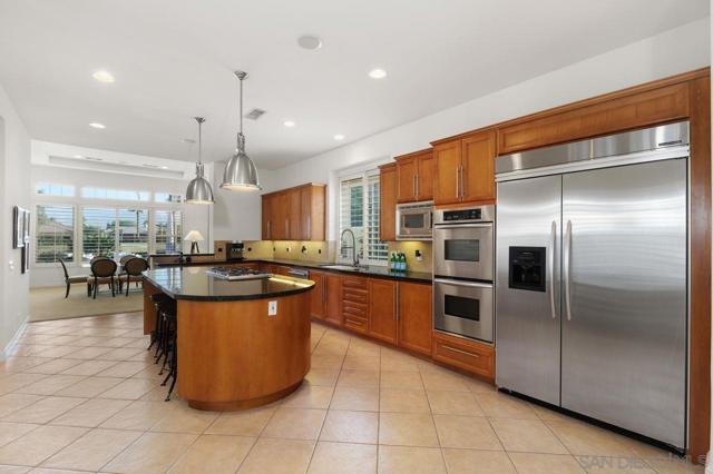 38 Calle Del Norte, Rancho Mirage CA: https://media.crmls.org/mediaz/588ded4a-a2ef-438f-8195-4bf00ba330ab.jpg