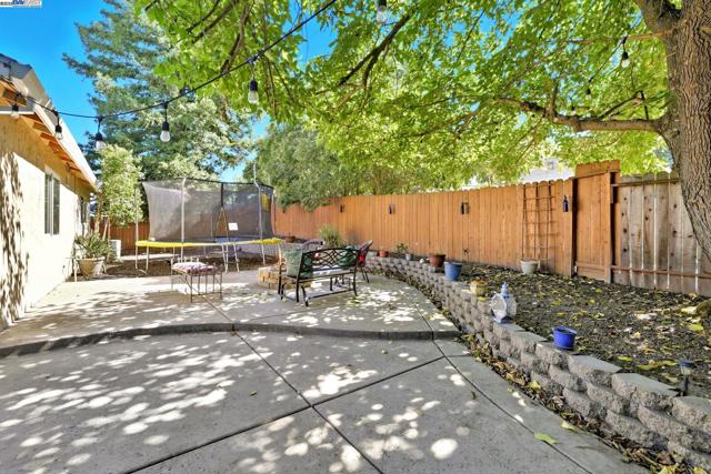 Image 4 of 33 For 9436 Bravo Way