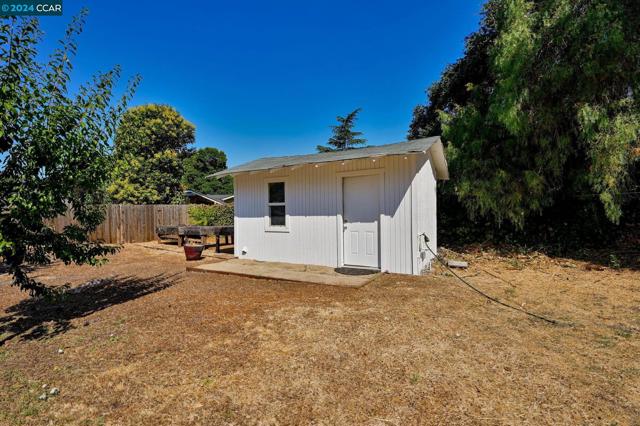 Image 41 of 55 For 487 Geni Ct  