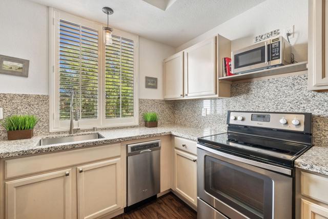 401 S El Cielo Road #228, Palm Springs, CA 92262