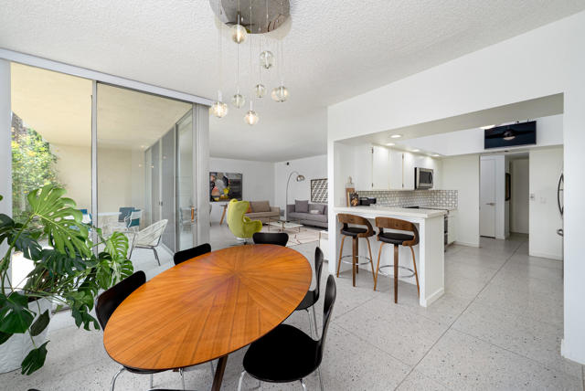 519 Desert Lakes Drive, Palm Springs CA: https://media.crmls.org/mediaz/588f0c51-d3ae-4cf3-b039-4a50db831e35.jpg