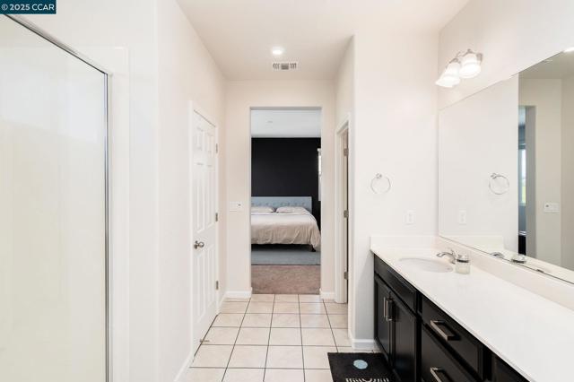 9603 Del Seis Dr, Sacramento CA: https://media.crmls.org/mediaz/588f11e5-92f9-4902-9959-a84309c994e5.jpg