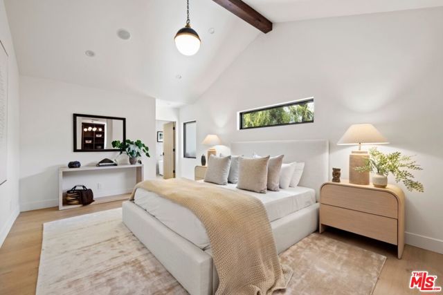 2716 Laurel Pass / Bypass, Los Angeles CA: https://media.crmls.org/mediaz/588fb137-6f1c-479d-b30f-fabd817a92cc.jpg