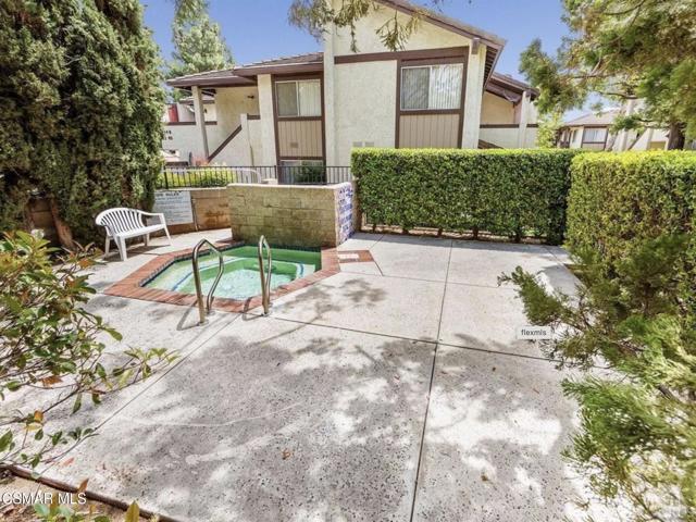 1342 Hillcrest Drive, Thousand Oaks CA: https://media.crmls.org/mediaz/5891a25d-691e-4e86-9acb-53faf46f5c3d.jpg