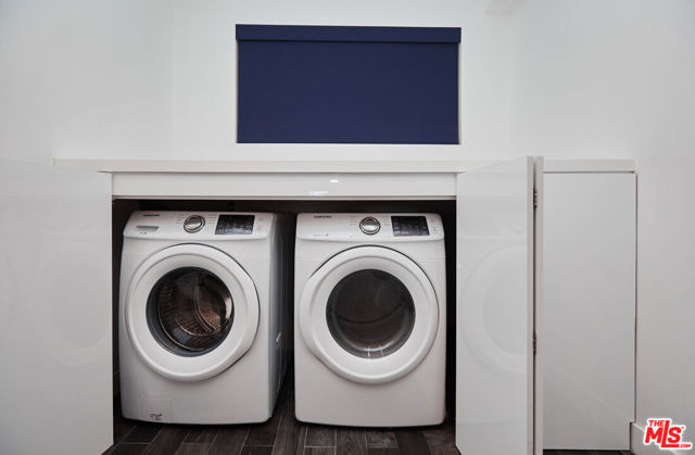 Laundry in Unit - cabinet doors