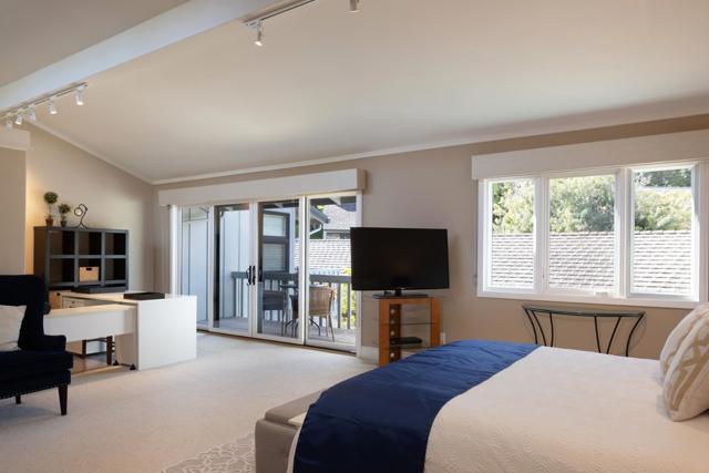 28092 Barn Way, Carmel CA: https://media.crmls.org/mediaz/589345bb-27c0-417e-a5fa-0c0dddf82a97.jpg