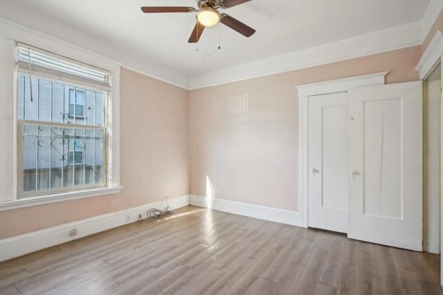 592 22nd Street, Oakland CA: https://media.crmls.org/mediaz/58935d87-35e8-4169-8140-3fed2b43a111.jpg