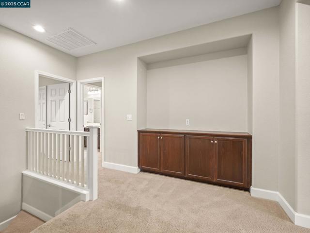 929 Painted Shore Court, Oakley CA: https://media.crmls.org/mediaz/58946d7a-5805-46cc-8834-93d0b94646f2.jpg