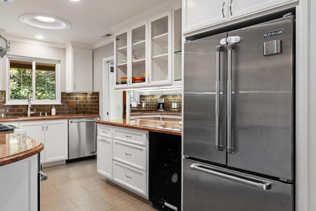 4457 LINDA WAY, Pleasanton CA: https://media.crmls.org/mediaz/58958afe-1d17-48ba-83b9-4addbba4e10f.jpg