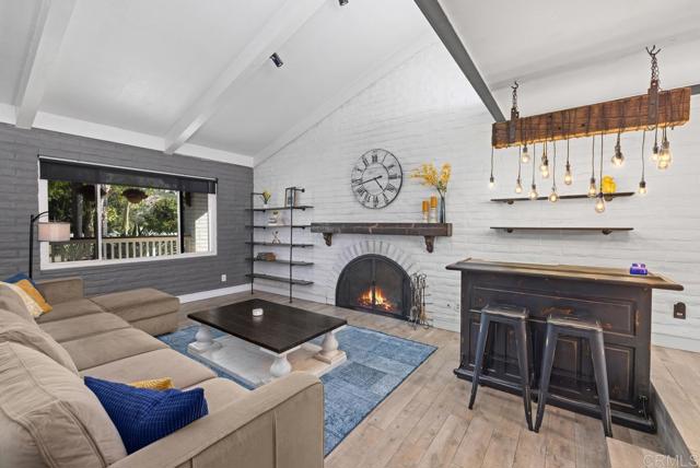 Detail Gallery Image 6 of 40 For 9739 Carta Ln, El Cajon,  CA 92021 - 5 Beds | 4 Baths