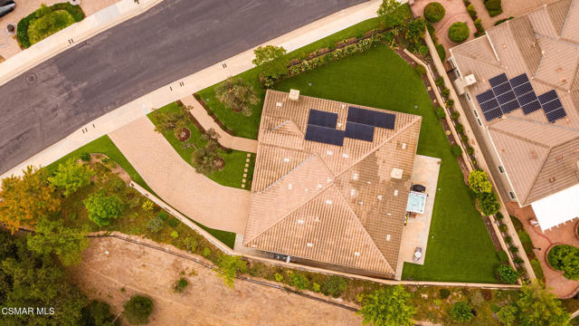 1504 Arroyo View Street, Newbury Park CA: https://media.crmls.org/mediaz/58967d62-8542-4d0b-976a-28e310c5e061.jpg