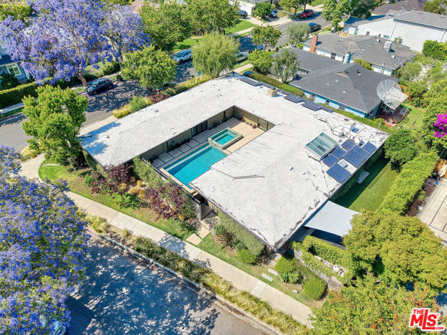 310 Beloit Avenue, Los Angeles CA: https://media.crmls.org/mediaz/589682d0-b14e-47f2-a1ce-fe34834e3720.jpg