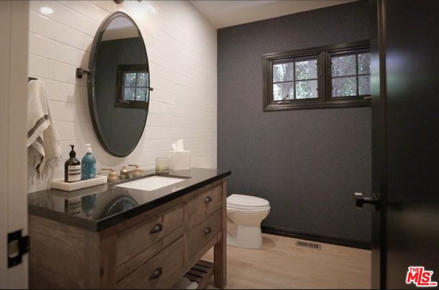 2625 Nichols Canyon Road, Los Angeles CA: https://media.crmls.org/mediaz/58968ec8-3dd4-4c2c-b852-2da419e34b48.jpg