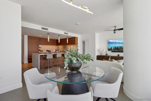 888 W E St, San Diego CA: https://media.crmls.org/mediaz/5896c1b9-baad-47b9-a85b-07a4c5d0cb38.jpg