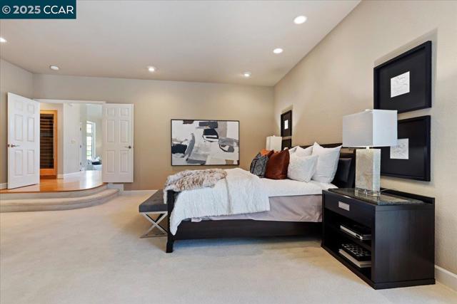 4101 Fox Creek Ct, Danville CA: https://media.crmls.org/mediaz/5896db6a-b442-4012-b58f-2bdacf0a73f0.jpg