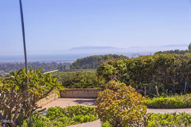 7090 El Malabar Drive, Ventura CA: https://media.crmls.org/mediaz/5897fdf7-ec48-4e2e-9a29-dfd4a61e64cb.jpg