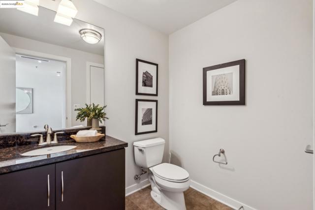 222 Broadway, Oakland CA: https://media.crmls.org/mediaz/5899e036-db83-48d2-9cdc-c8636863106a.jpg
