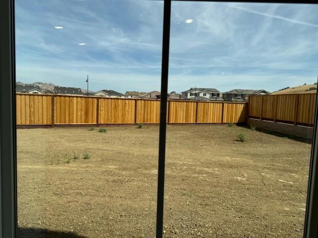 512 Joshua Tree Way, Vacaville CA: https://media.crmls.org/mediaz/589af5e5-d6ee-45da-bf72-1f9aac80f2de.jpg