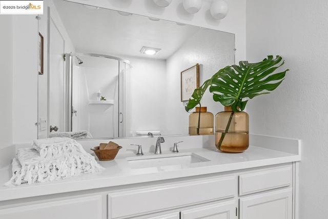 46 Birchwood Dr, Novato CA: https://media.crmls.org/mediaz/589b6ded-f2e4-4b69-a362-1ab663c8176a.jpg