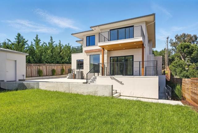 1127 Hillslope Place, Los Altos CA: https://media.crmls.org/mediaz/589be41c-ea4f-4700-b4f1-f6295ab14f68.jpg