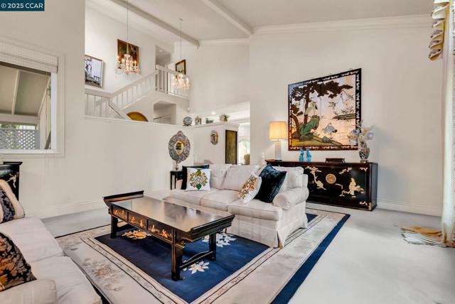 117 Alta Mesa Ct, Moraga CA: https://media.crmls.org/mediaz/589c1072-1d0c-4379-949a-225b0ec5e7b9.jpg