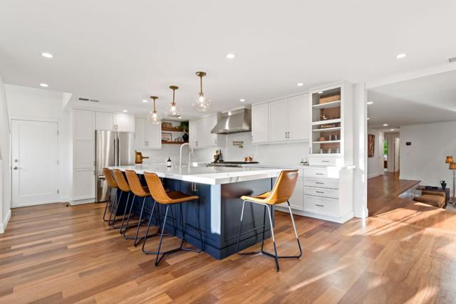 10 Bennett Road, Redwood City CA: https://media.crmls.org/mediaz/589c8681-b201-4b53-8d4d-1e7263fb5b6f.jpg