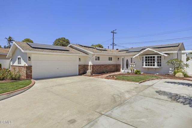 122 Taft Avenue, Ventura CA: https://media.crmls.org/mediaz/589de11d-8ba6-40db-af3e-fcfd5f9d8bbb.jpg