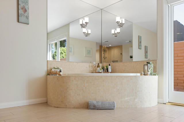 79100 Montego Bay Drive, Bermuda Dunes CA: https://media.crmls.org/mediaz/589e1340-70c4-4eee-a813-d6081c4d1f91.jpg