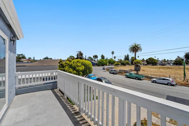 320 Errett Circle, Santa Cruz CA: https://media.crmls.org/mediaz/589e5862-7b24-4688-bcce-cb6e4c6ad30f.jpg
