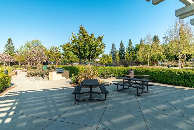 65056695 Eagle Ridge Court, Gilroy CA: https://media.crmls.org/mediaz/589eed50-4387-463a-b857-2d1758fdabbb.jpg