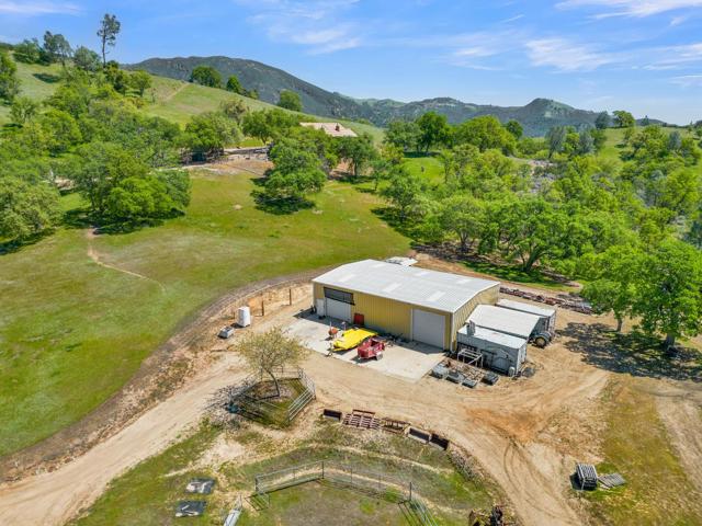 38483 Milpitas Road,  CA: https://media.crmls.org/mediaz/589f5678-8be7-4f40-ae3f-79f1aded6999.jpg