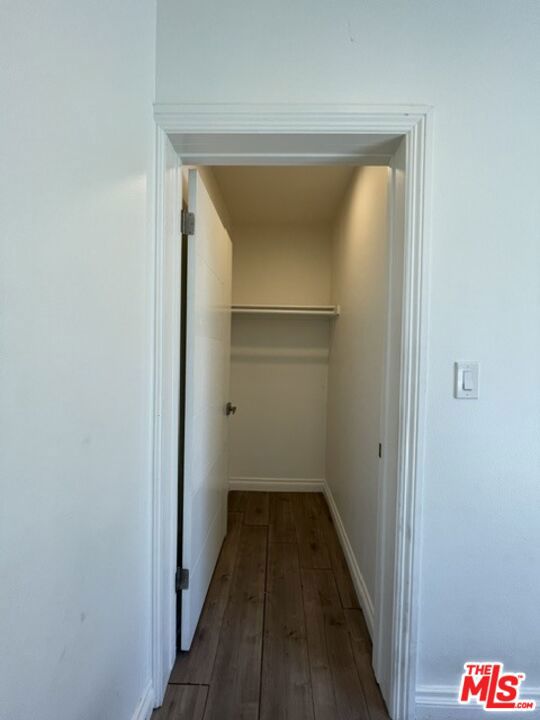 5733 Fulcher Avenue photo 10