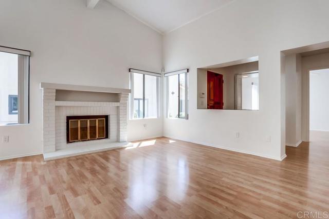 Detail Gallery Image 5 of 19 For 18035 Avenida Alozdra, San Diego,  CA 92128 - 2 Beds | 2 Baths