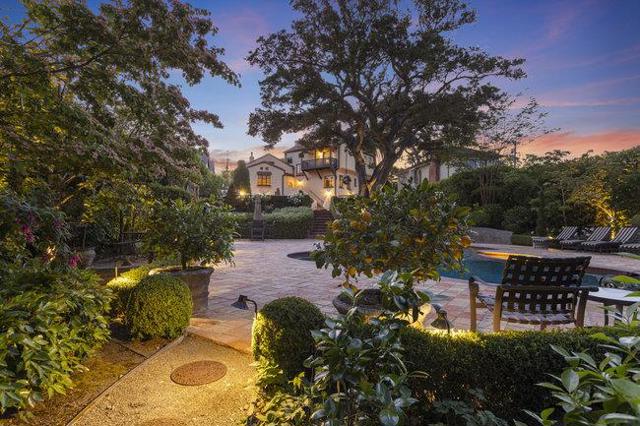 2307 Easton Drive, Burlingame CA: https://media.crmls.org/mediaz/58a0c994-aa9f-4928-b3fc-df6d7716aa6c.jpg